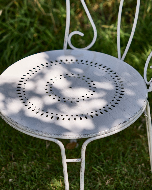 Seat of Amelie Iron Bistro Set