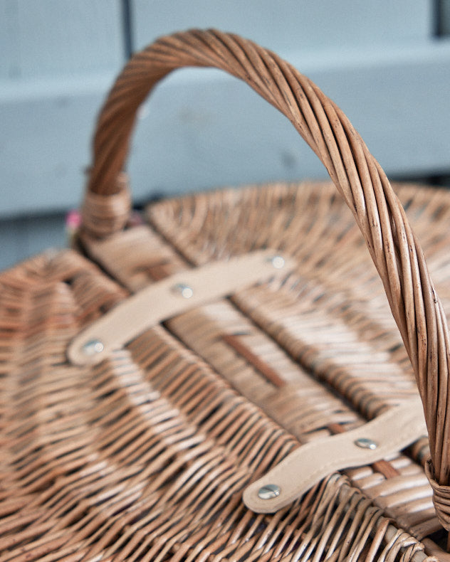 Picnic Basket - Wicker Picnic Basket with Rose Lining