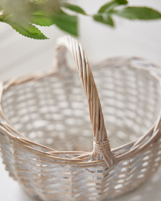 Shopper Basket - White Wicker Shopper Basket