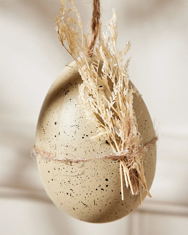Dried Flower Easter Egg