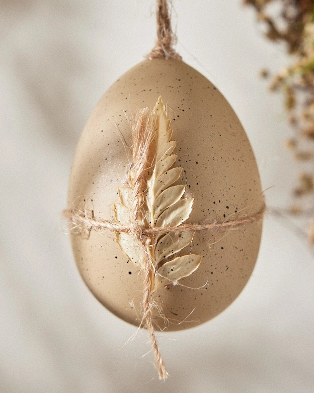 Easter egg with Feather