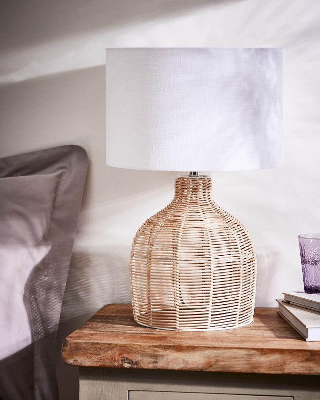 Lampe de table en rotin Arlo