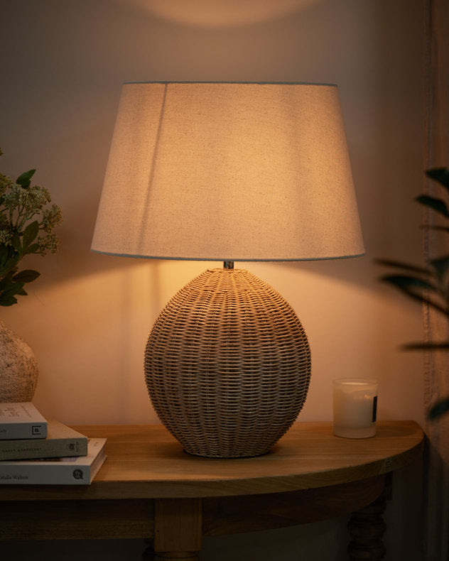 Grande lampe de table en rotin Fairport