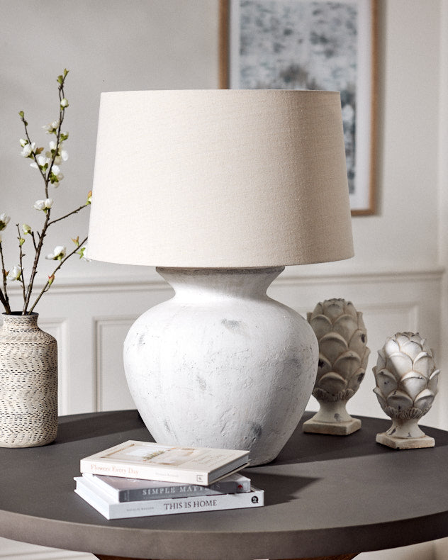 Bayeux Round Table Lamp