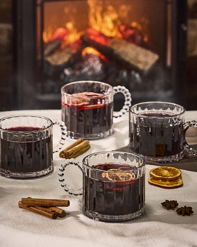 Set of 4 Bella Perle Ribbed Glass Mugs