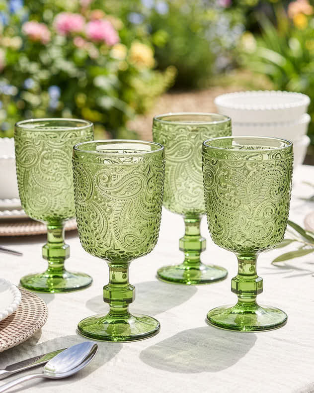 Lugo Paisley Green Wine Glass