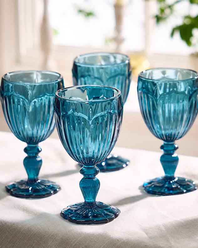 Linares Blue Wine Glass