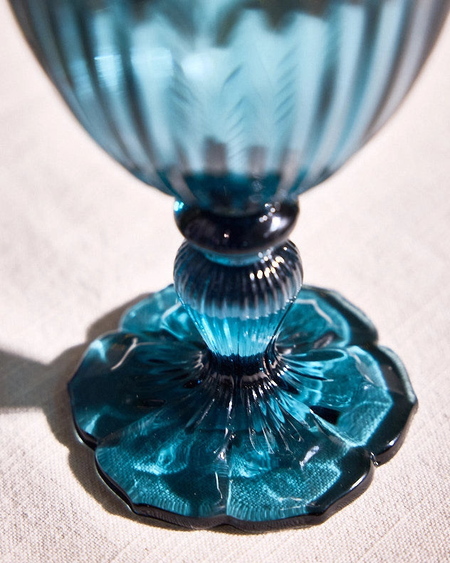 Linares Blue Wine Glass bottom