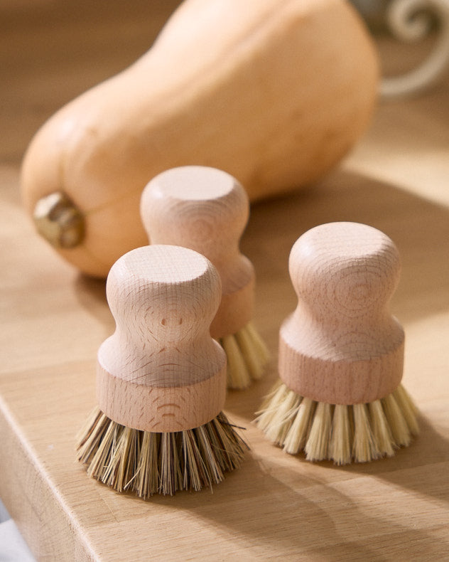 Set of 3 Wooden Vegetable Scrubbers