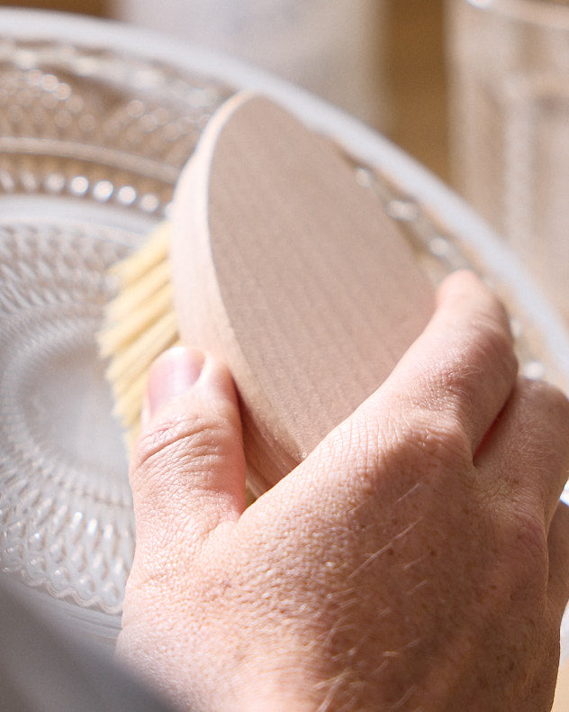 Kitchen Accessories - Set of 2 Wooden Scrubbing Brushes