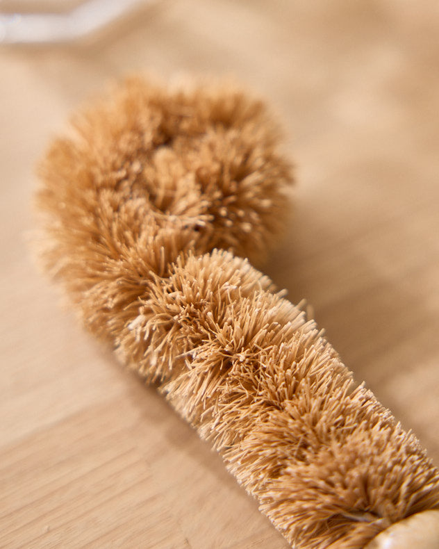 Kitchen Accessories - Set of 2 Wooden Bottle Brushes