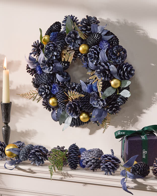 Moonlight Christmas Indoor Wreath 35cm