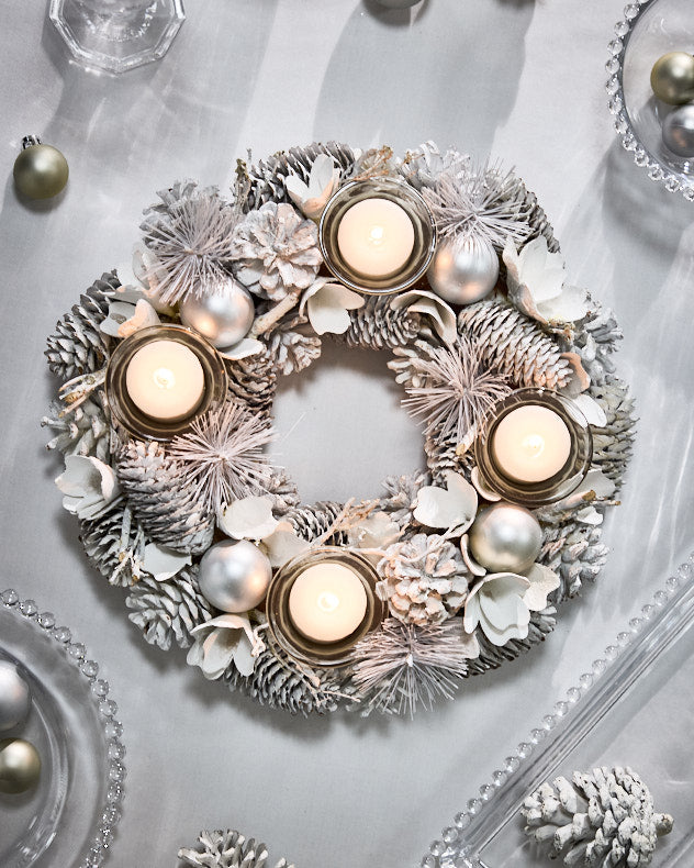 Centre de table avec bougie chauffe-plat de Noël blanc