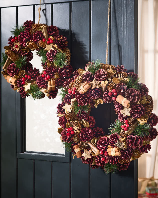 Cinnamon Stars Wreath