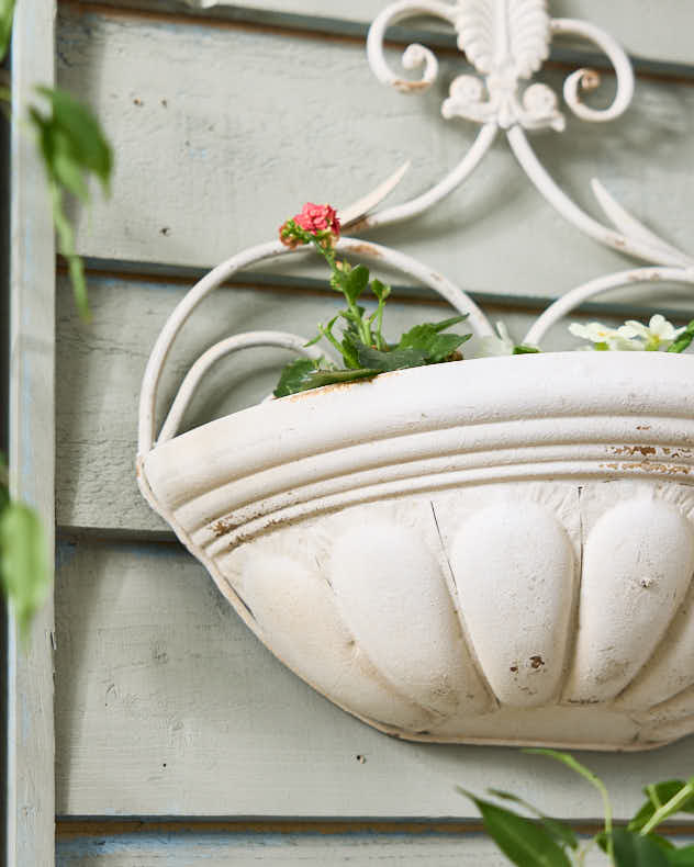 Mondine Antique Style Wall Planter