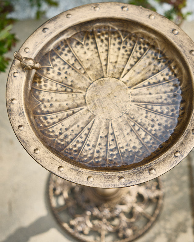 Linas Vintage Standing Bird Dish