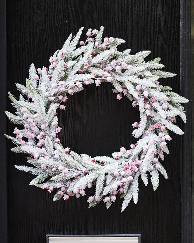 Couronne de baies givrées Hampton 50 cm