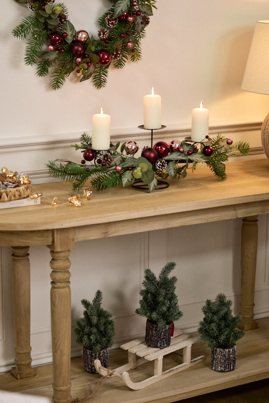 Festive Hedgerow Triple Pillar Candle Holder