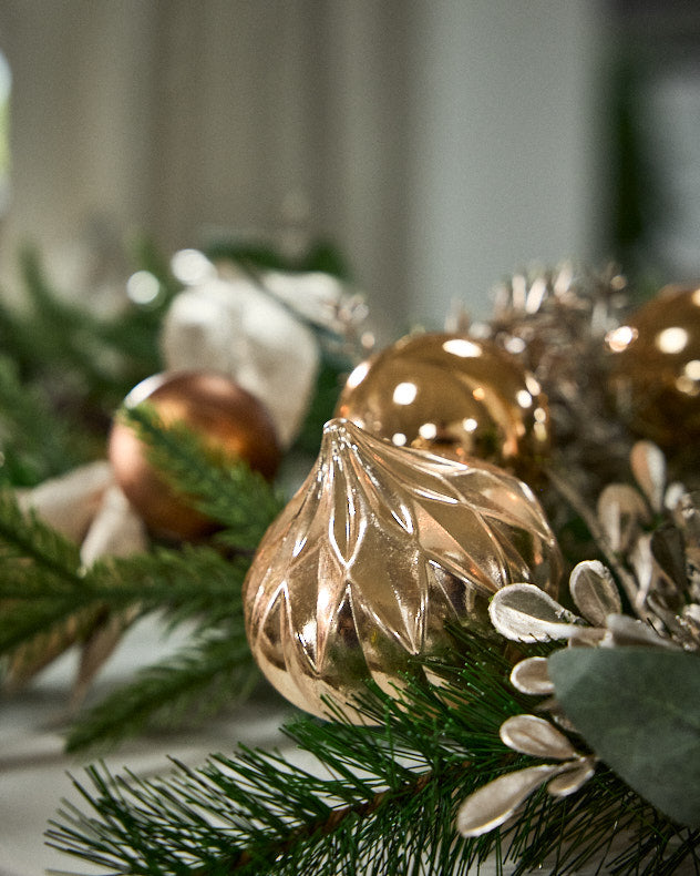 Guirlande hivernale festive alpine