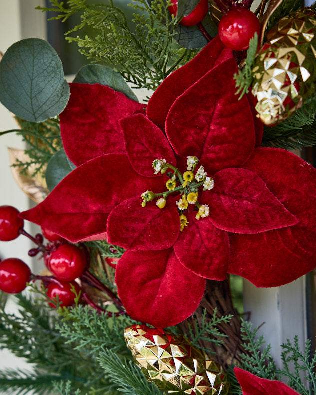 Poinsettia Heritage Wreath 55cm