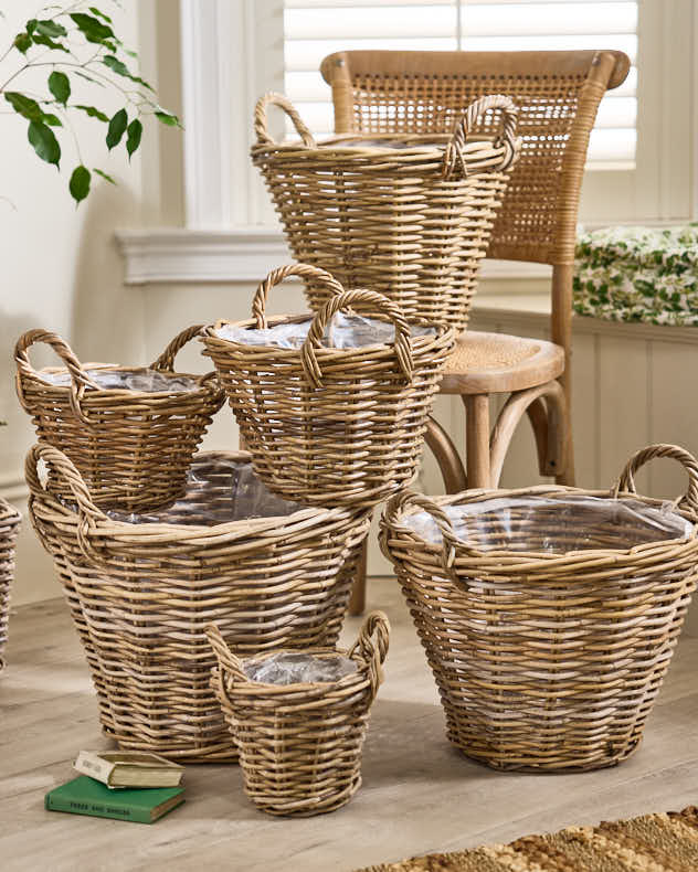 Lira Round Lined Baskets with Handles