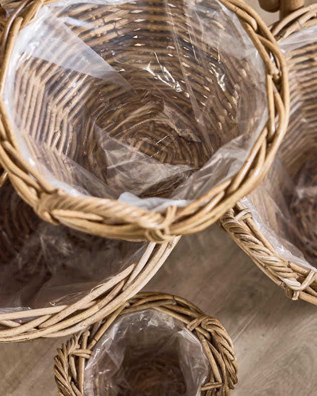 Lira Round Lined Baskets with Handles