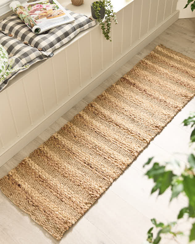 Emery Seagrass and Water Hyacinth Runner