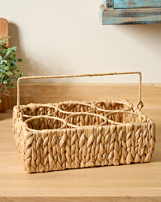 Water Hyacinth Bottle Caddy