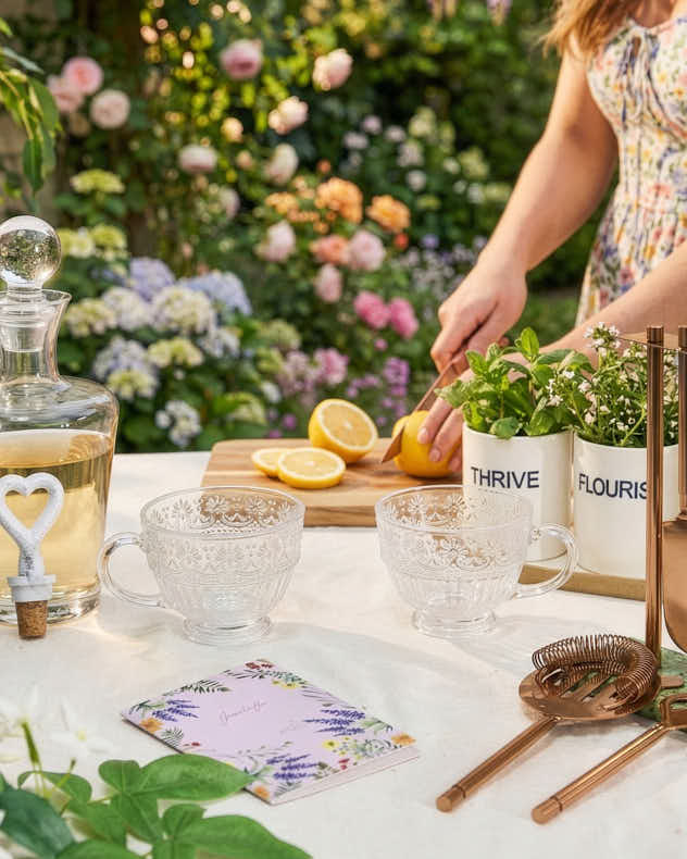 Mother's Day Gin Cocktail Gift Hamper