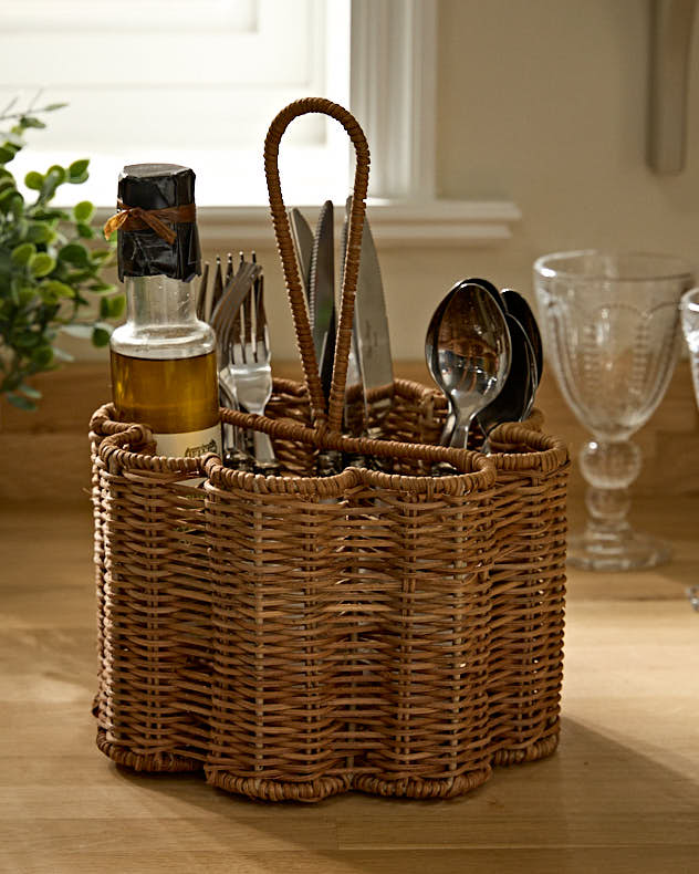 Scalloped Cutlery Caddy