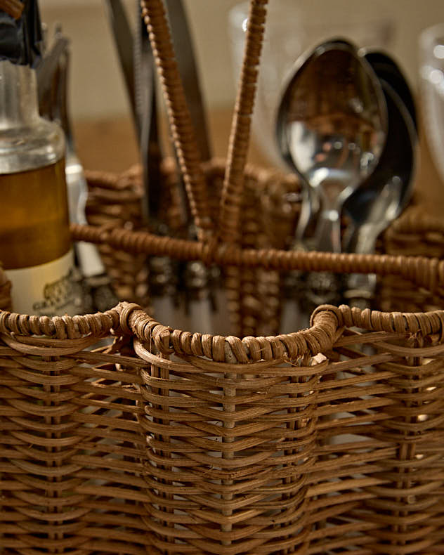 Scalloped Cutlery Caddy