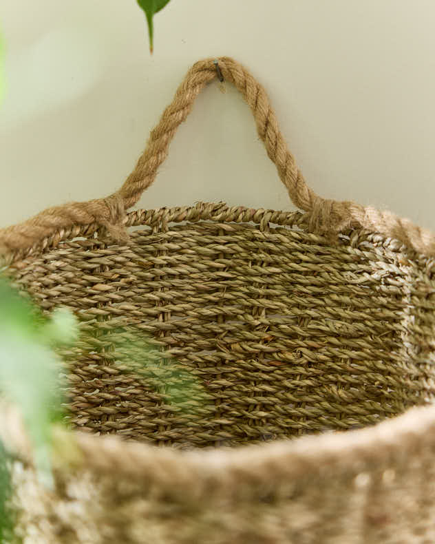 Large Rope Finish Seagrass Wall Basket