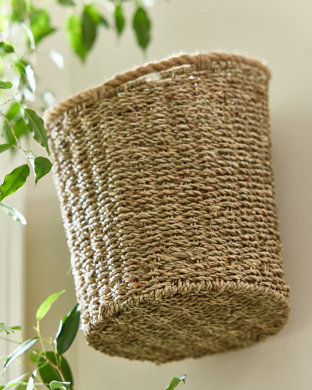 Large Rope Finish Seagrass Wall Basket