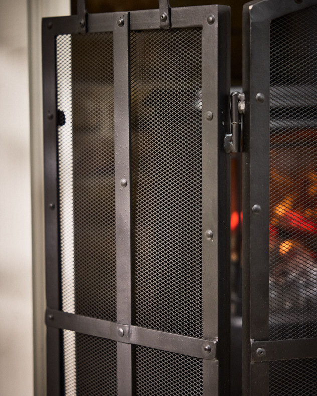 Fire Screens &amp; Guards - Window Pane Fire Guard with Handles