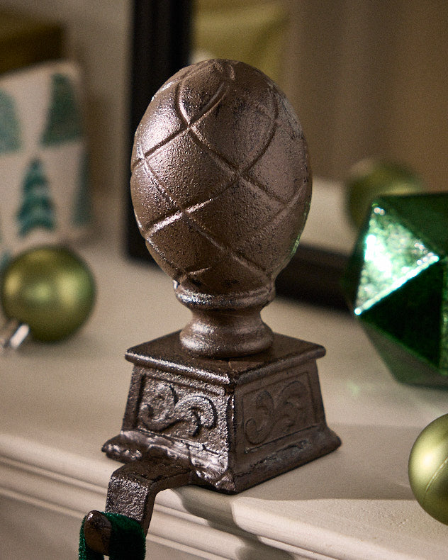 Stocking Holders Fleur De Lys - Antique Brown Stocking Holder