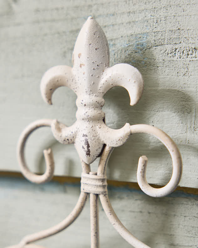 Fleur de Lys Ivory Wall Planter