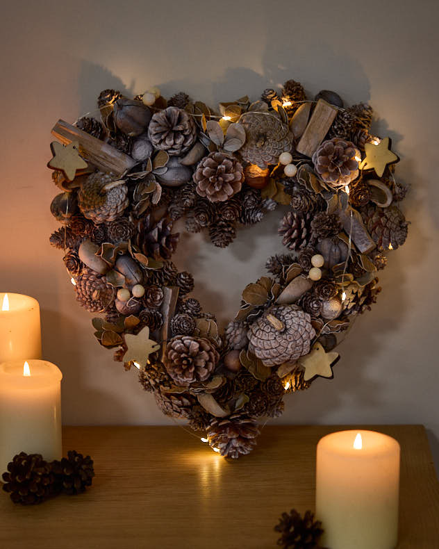 Driftwood Heart Pre-Lit Wreath