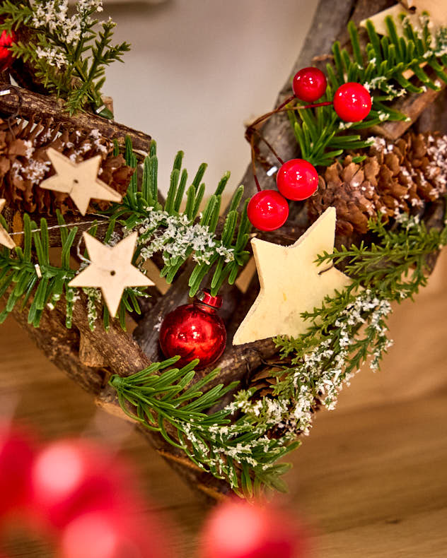 Festive Stars Heart Wreath
