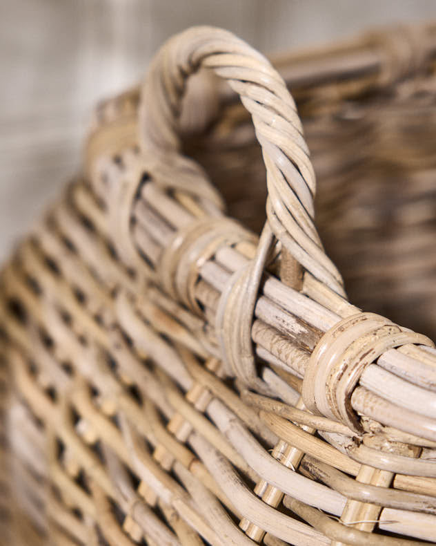 Baskets - Rounded Square Basket with Handles