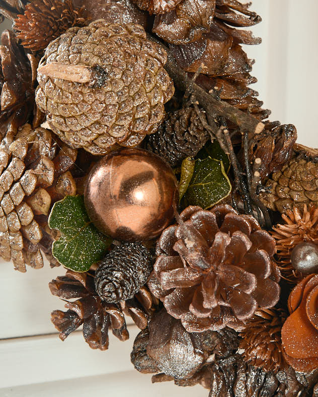 Woodland Pinecone Wreath 36cm