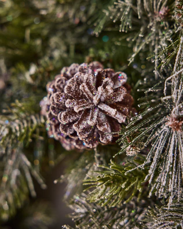 XL Sparkling Pine Wreath - 76cm