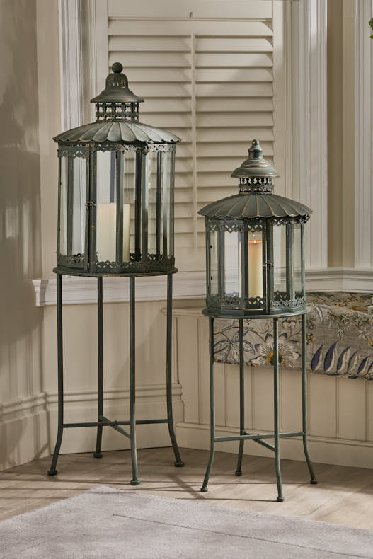 Set of 2 Grey Lanterns on Stands