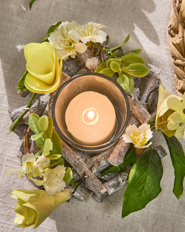 S/2 Bougeoirs floraux en aubépine