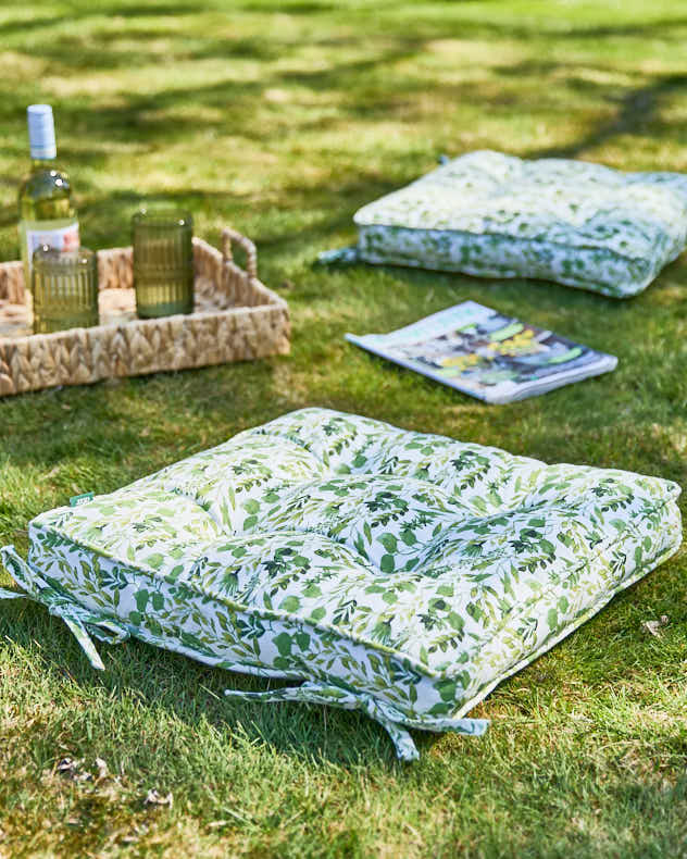 Seat Pads Set of 2 Meadowbrook - Outdoor Floor Cushions Collection