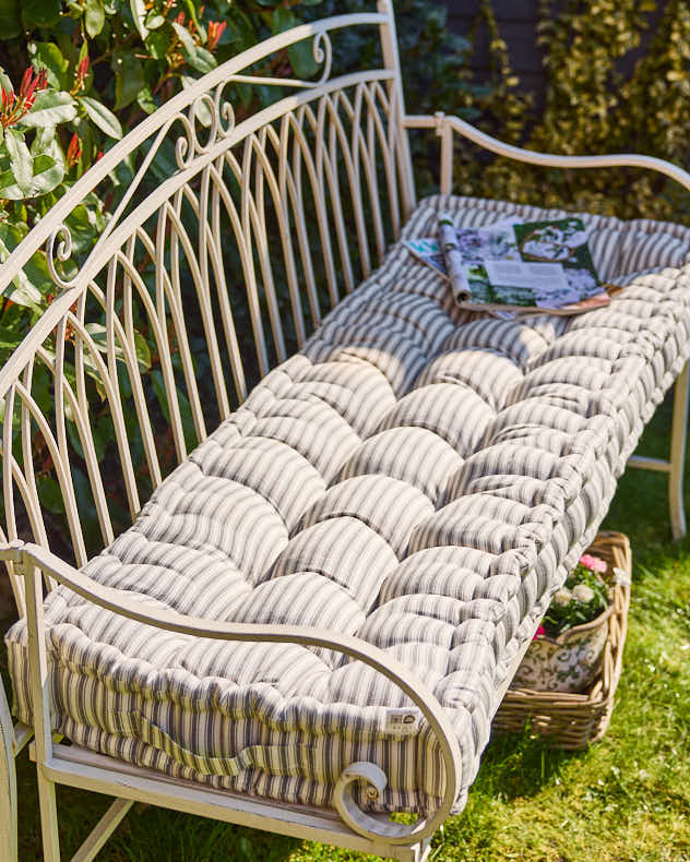 metal bench cushions