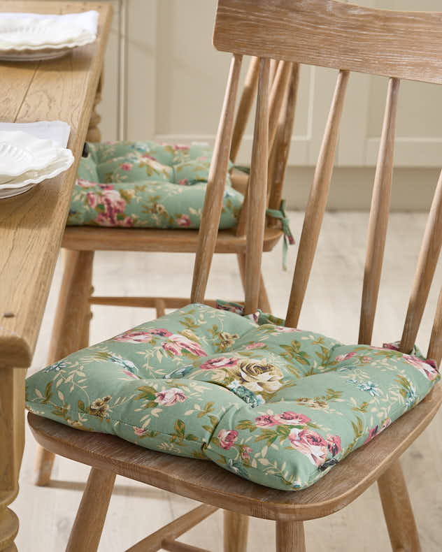 Green & Pink & Blue 100% Cotton & Polyester Home Living Seat Pads - Set of 2 Green Floral Indoor Seat Pads