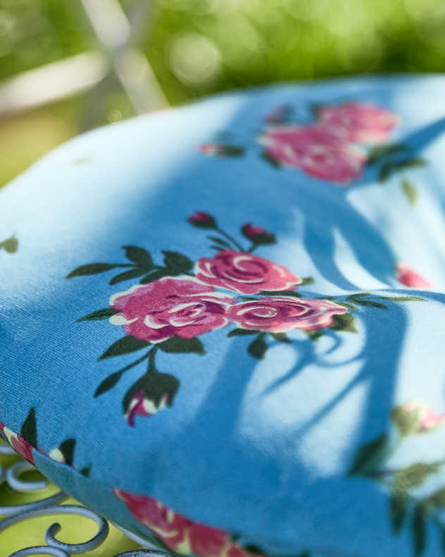Seat Pads - Set of 2 Blue Rose Round Garden Seat Pads