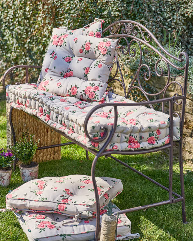 Vintage Rose Garden Cushion Collection