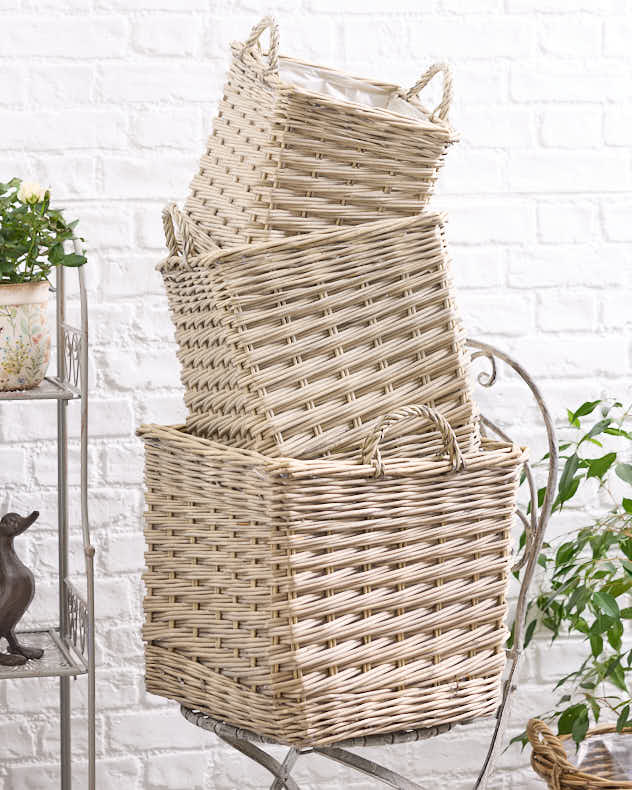 Pots & Planters - Set of 3 Basket Planters with Handles