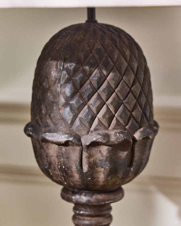 Vintage Style Acorn Lamp